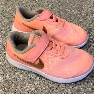Toddler Girls Nike Shoes New without Tag